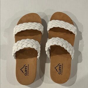 Cliffs by white mountain white braided sandals size 6.5